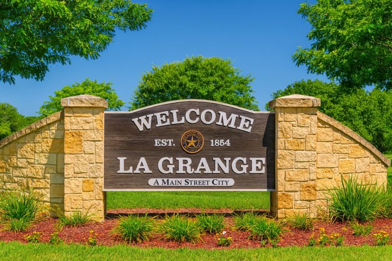 Shrub Replacement in La Grange, TX